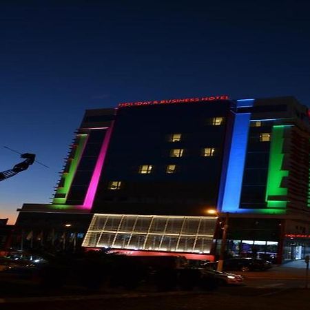 Holiday & Business Hotel - Em Frente Ao Centro De Eventos E Arena Conda Chapecó Zewnętrze zdjęcie