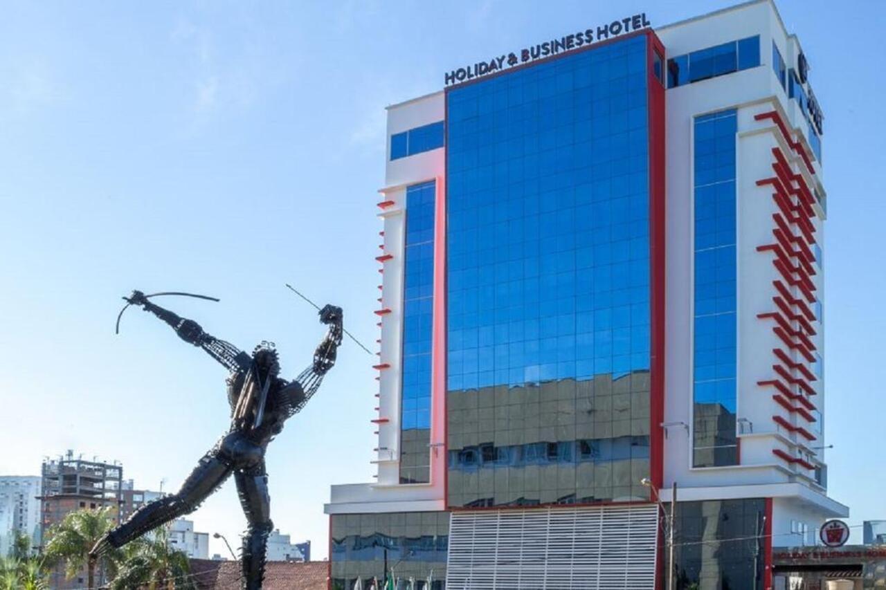 Holiday & Business Hotel - Em Frente Ao Centro De Eventos E Arena Conda Chapecó Zewnętrze zdjęcie