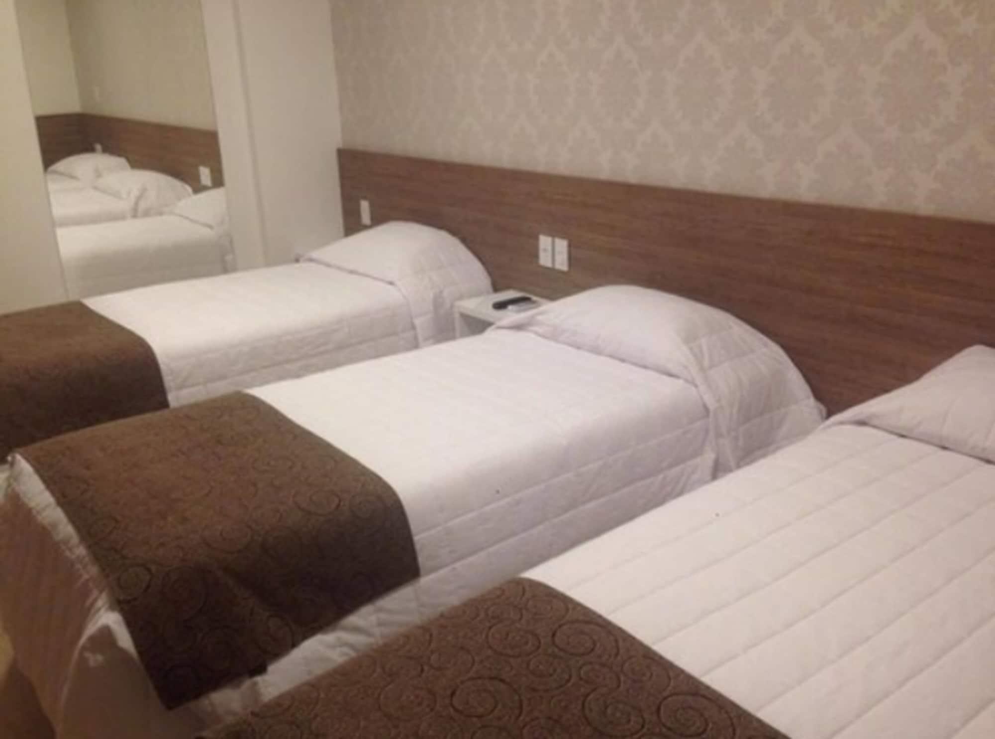 Holiday & Business Hotel - Em Frente Ao Centro De Eventos E Arena Conda Chapecó Zewnętrze zdjęcie