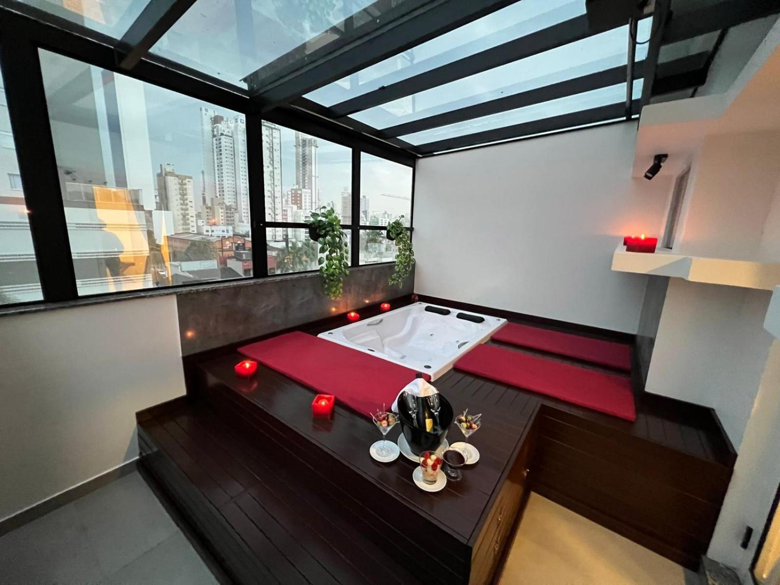 Holiday & Business Hotel - Em Frente Ao Centro De Eventos E Arena Conda Chapecó Zewnętrze zdjęcie