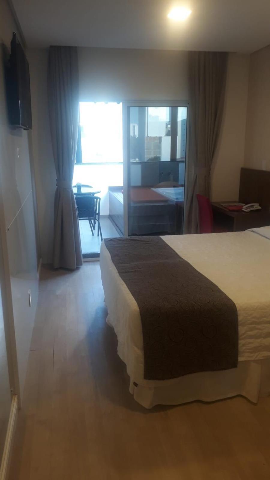 Holiday & Business Hotel - Em Frente Ao Centro De Eventos E Arena Conda Chapecó Zewnętrze zdjęcie